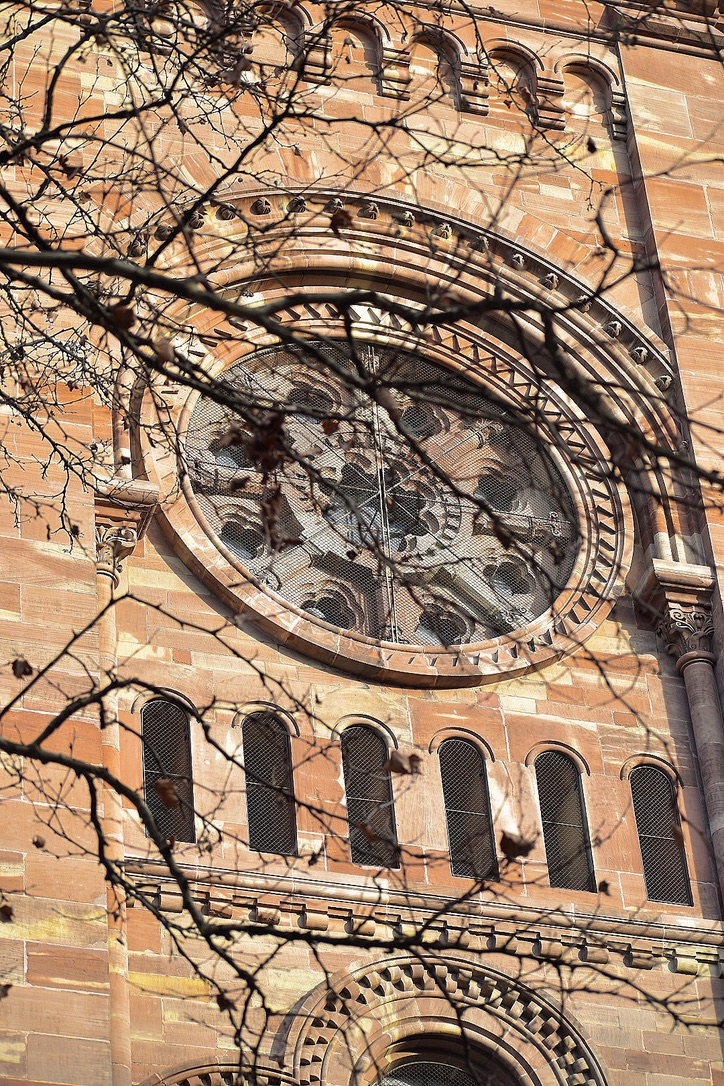 Strasbourg · Église au bord de l'eau
